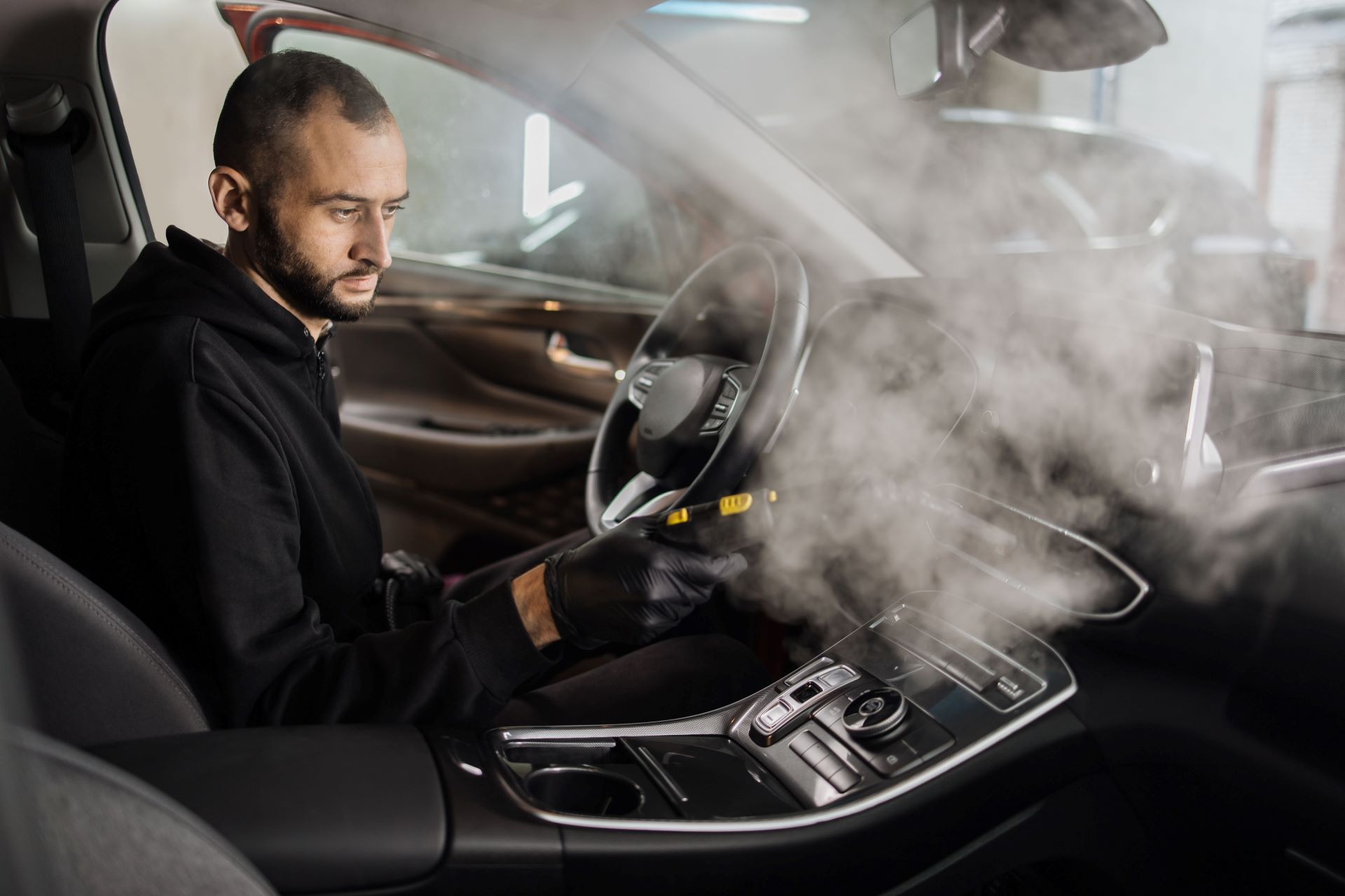 Advantages of Dry Ice for Cleaning Automotive Electrical Components